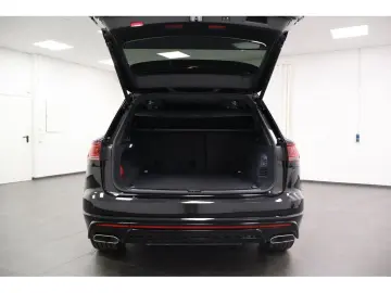 VW Touareg 3.0 TDI 4M R-Line  Black Style  Navi Mat