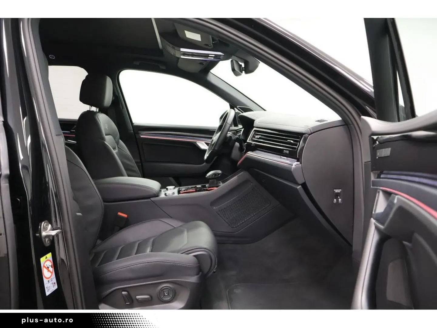 VW Touareg 3.0 TDI 4M R-Line  Black Style  Navi Mat