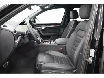 VW Touareg 3.0 TDI 4M R-Line  Black Style  Navi Mat