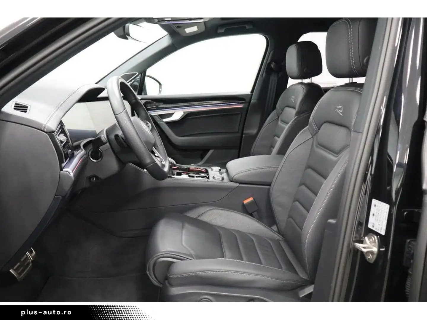 VW Touareg 3.0 TDI 4M R-Line  Black Style  Navi Mat