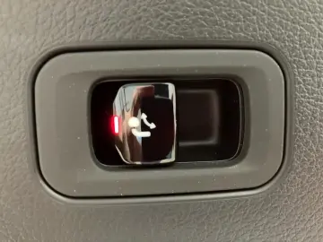 MERCEDES-BENZ GLC 200 4M EDITION AMG-Line Night AHK &hellip;