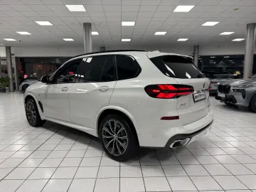 BMW X5 xDrive30d M-Sport PANO HUD H-K SOFT KEYL AHK