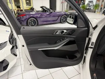 BMW X5 xDrive30d M-Sport PANO HUD H-K SOFT KEYL AHK