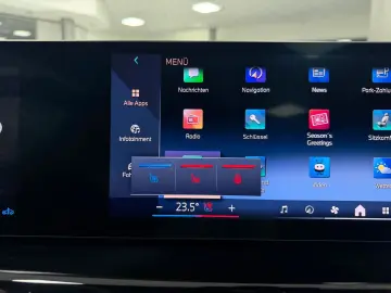 BMW X5 xDrive30d M-Sport PANO HUD H-K SOFT KEYL AHK