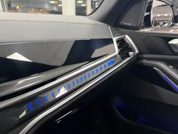 BMW X5 xDrive30d M-Sport PANO HUD H-K SOFT KEYL AHK