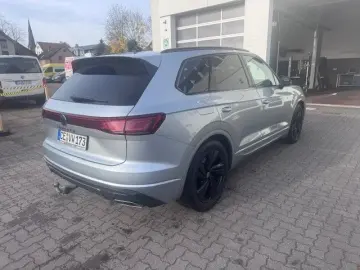 VW Touareg 3.0 TDI R-Line Black Standhzg DYNAUD 22
