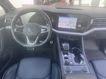 VW Touareg 3.0 TDI R-Line Black Standhzg DYNAUD 22