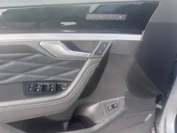 VW Touareg 3.0 TDI R-Line Black Standhzg DYNAUD 22