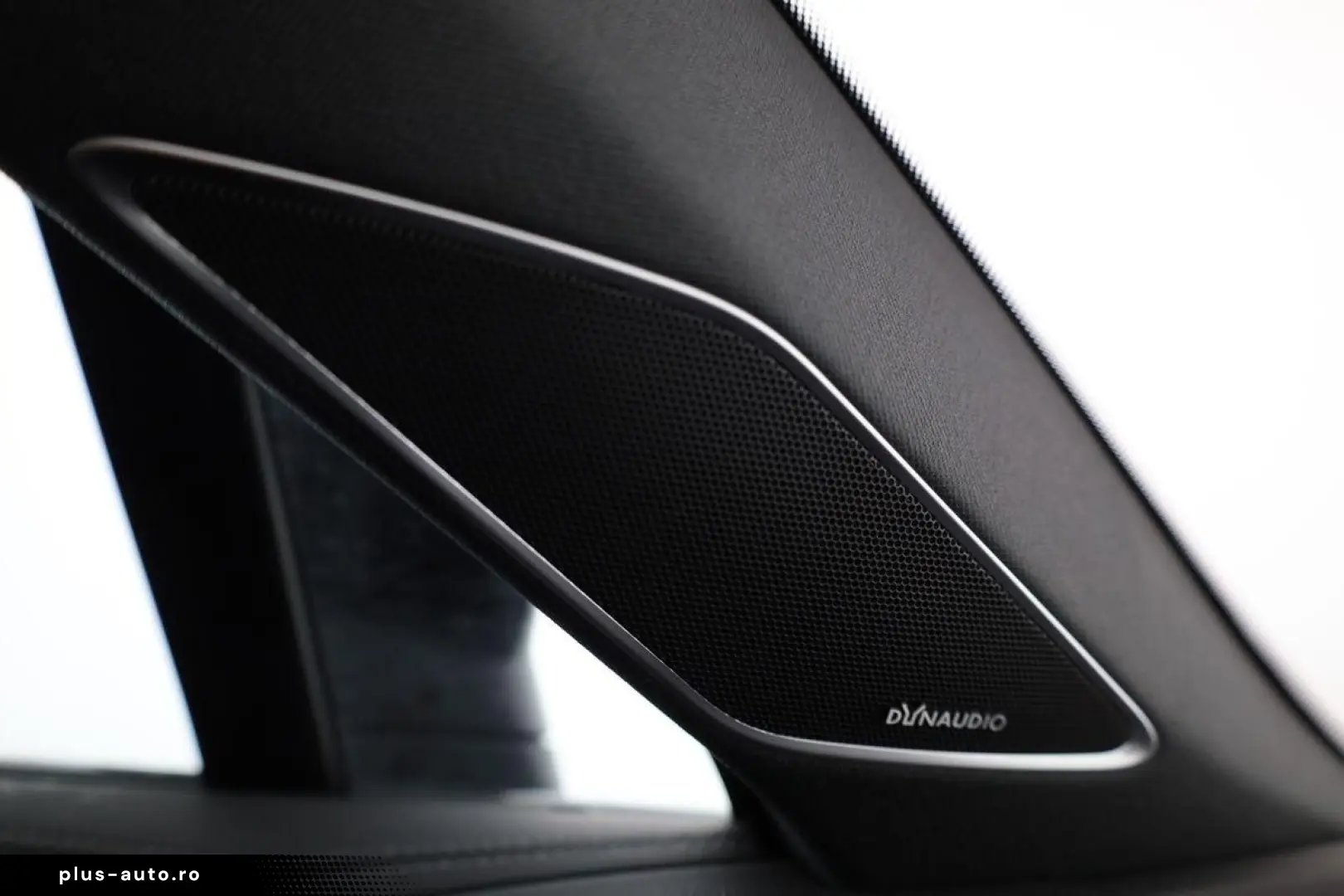 VW Touareg 3.0 TDI V6 R-LINE Black  22-Zoll  AHK  D