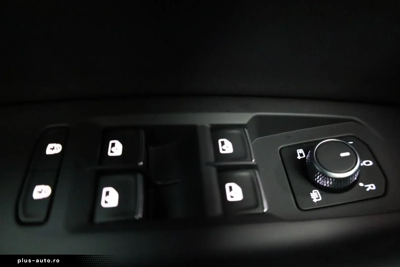 VW Touareg 3.0 TDI V6 R-LINE Black  22-Zoll  AHK  D