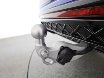 VW Touareg 3.0 TDI V6 R-LINE Black  22-Zoll  AHK  D