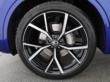 VW Touareg 3.0 TDI V6 R-LINE Black  22-Zoll  AHK  D