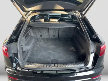 AUDI Q8 50TDI S-trc quattro Pano AHK Luft HUD CAM