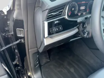 AUDI Q8 50TDI S-trc quattro Pano AHK Luft HUD CAM