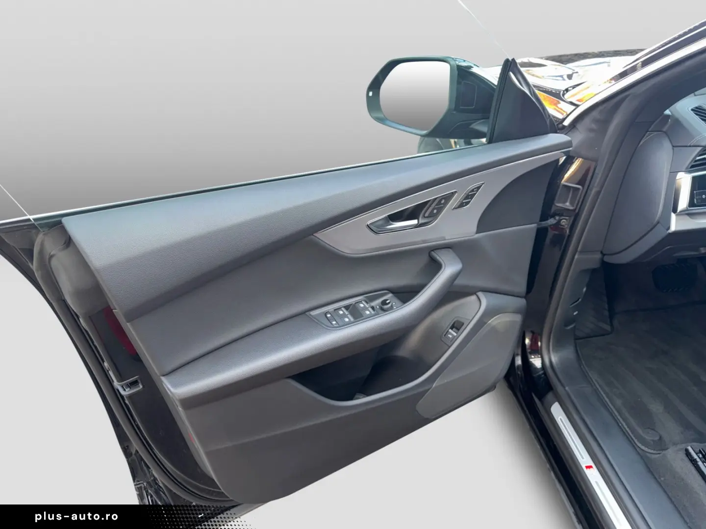 AUDI Q8 50TDI S-trc quattro Pano AHK Luft HUD CAM