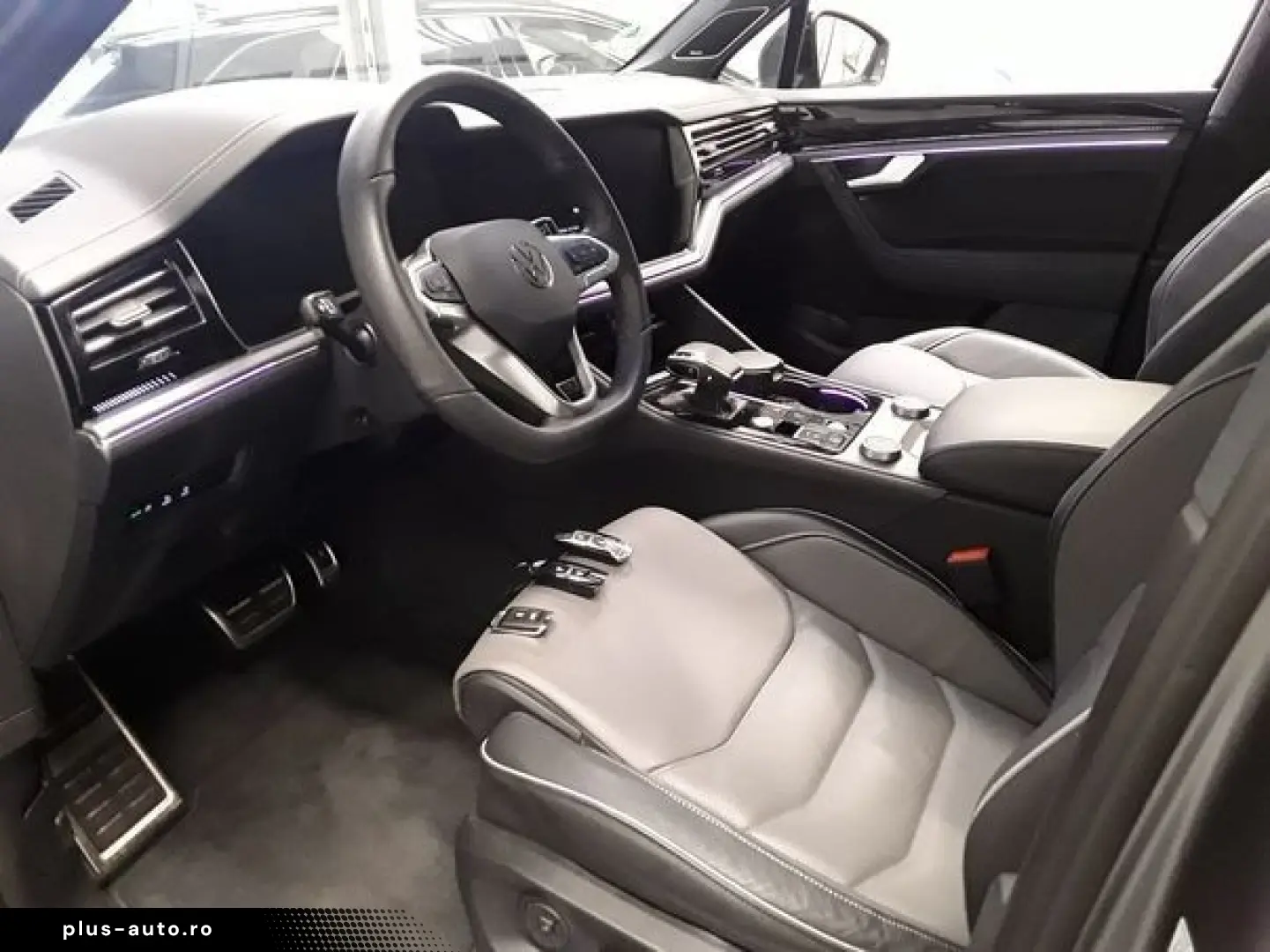 VW Touareg 3.0 TDI 4M R-Line  HEAD-UP MATRIX KAMERA