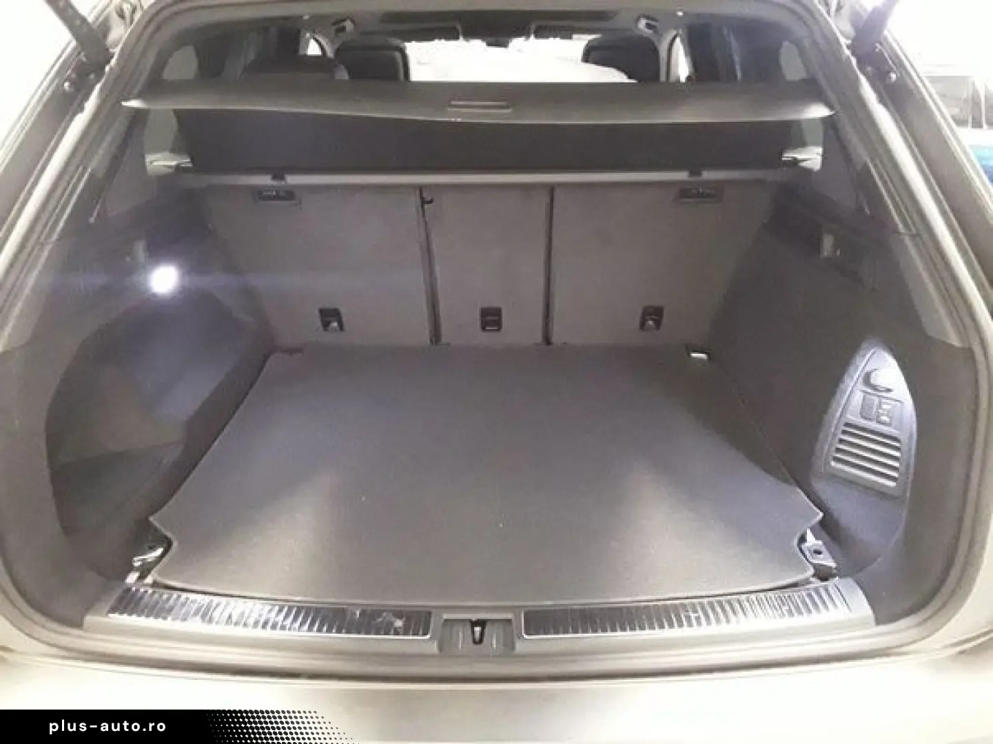 VW Touareg 3.0 TDI 4M R-Line  HEAD-UP MATRIX KAMERA