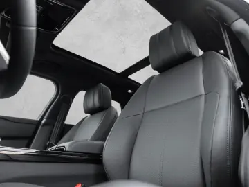 LAND ROVER Range Rover Velar D300 Dynamic HSE PIXEL HUP