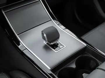 LAND ROVER Range Rover Velar D300 Dynamic HSE PIXEL HUP