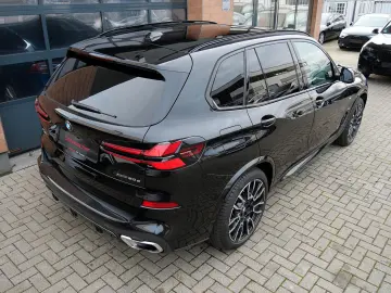 BMW X5xDr.30d M-Sport SkyPan.Nappa BLFT Mass.H K.21'