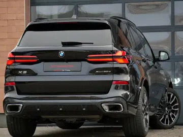 BMW X5xDr.30d M-Sport SkyPan.Nappa BLFT Mass.H K.21'