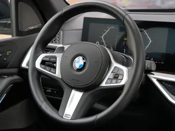 BMW X5xDr.30d M-Sport SkyPan.Nappa BLFT Mass.H K.21'