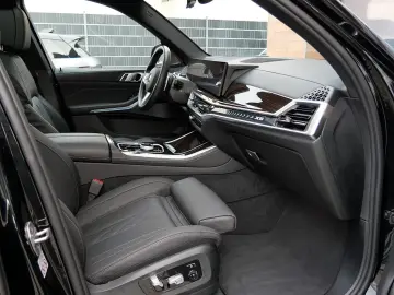 BMW X5xDr.30d M-Sport SkyPan.Nappa BLFT Mass.H K.21'