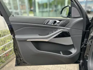 BMW X5 xDrive40d M Sport AHK PANO h&k Sitzlüft DaPro