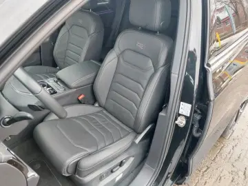 VW Touareg 3 0 TDI 4Motion R-Line  Standhzg Kamera