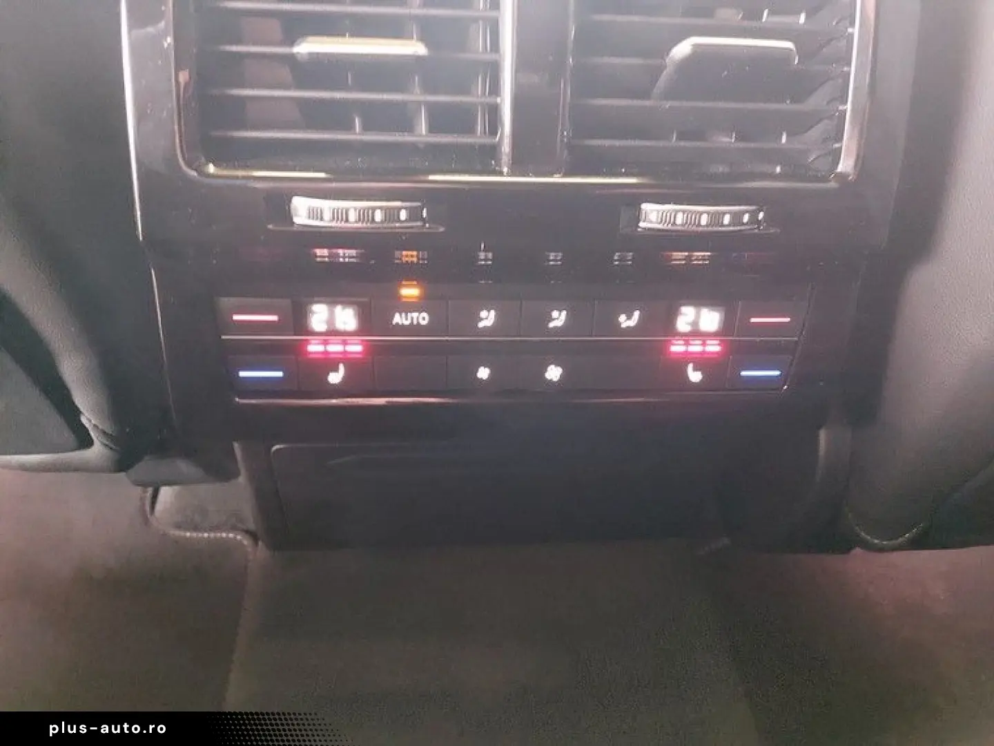 VW Touareg 3 0 TDI 4Motion R-Line  Standhzg Kamera