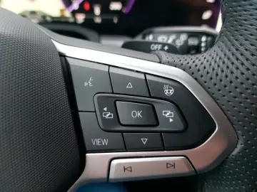 VW Touareg 3 0 TDI 4Motion R-Line  Standhzg Kamera