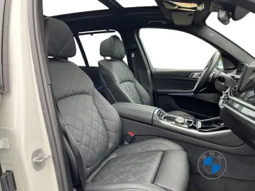 BMW X5 xDrive40d M Sportpaket Pano Sky Lounge Harman
