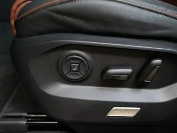 VW Touareg 3.0TDI R-Line Wankstabi Nachtsicht StdHz