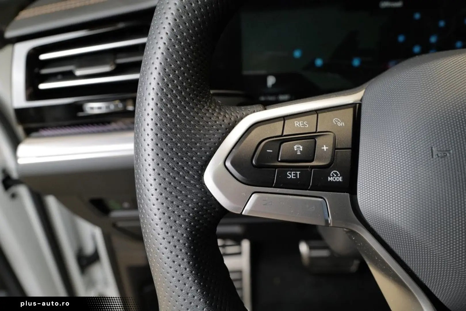 VW Touareg 3.0TDI R-Line Wankstabi Nachtsicht StdHz