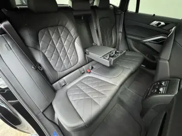 BMW X6 xDrive30d M Sport Pro 22Zoll AHK Pano ACC