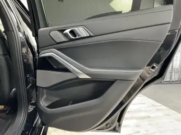 BMW X6 xDrive30d M Sport Pro 22Zoll AHK Pano ACC