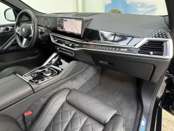 BMW X6 xDrive30d M Sport Pro 22Zoll AHK Pano ACC