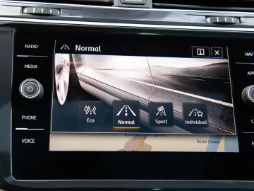 Volkswagen Tiguan 2.0 TDI DPF DSG 4Mot Comfortline