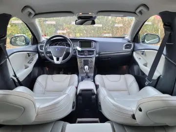 Volvo V40 1.6 D2 Momentum