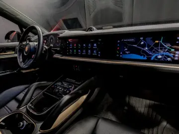 PORSCHE Cayenne Coupe Turbo E-Hybrid GT