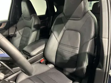 PORSCHE Cayenne E-Hybrid HA-Lenkung InnoDrive Head-Up