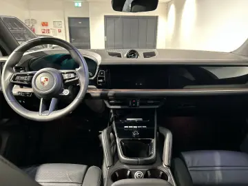 PORSCHE Cayenne E-Hybrid HA-Lenkung InnoDrive Head-Up