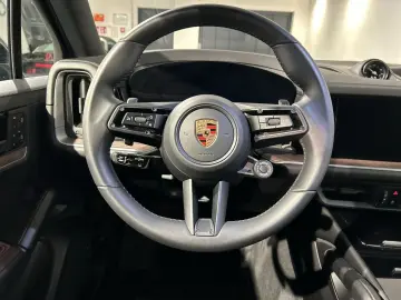PORSCHE Cayenne E-Hybrid HA-Lenkung InnoDrive Head-Up