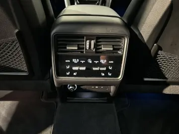 PORSCHE Cayenne E-Hybrid HA-Lenkung InnoDrive Head-Up