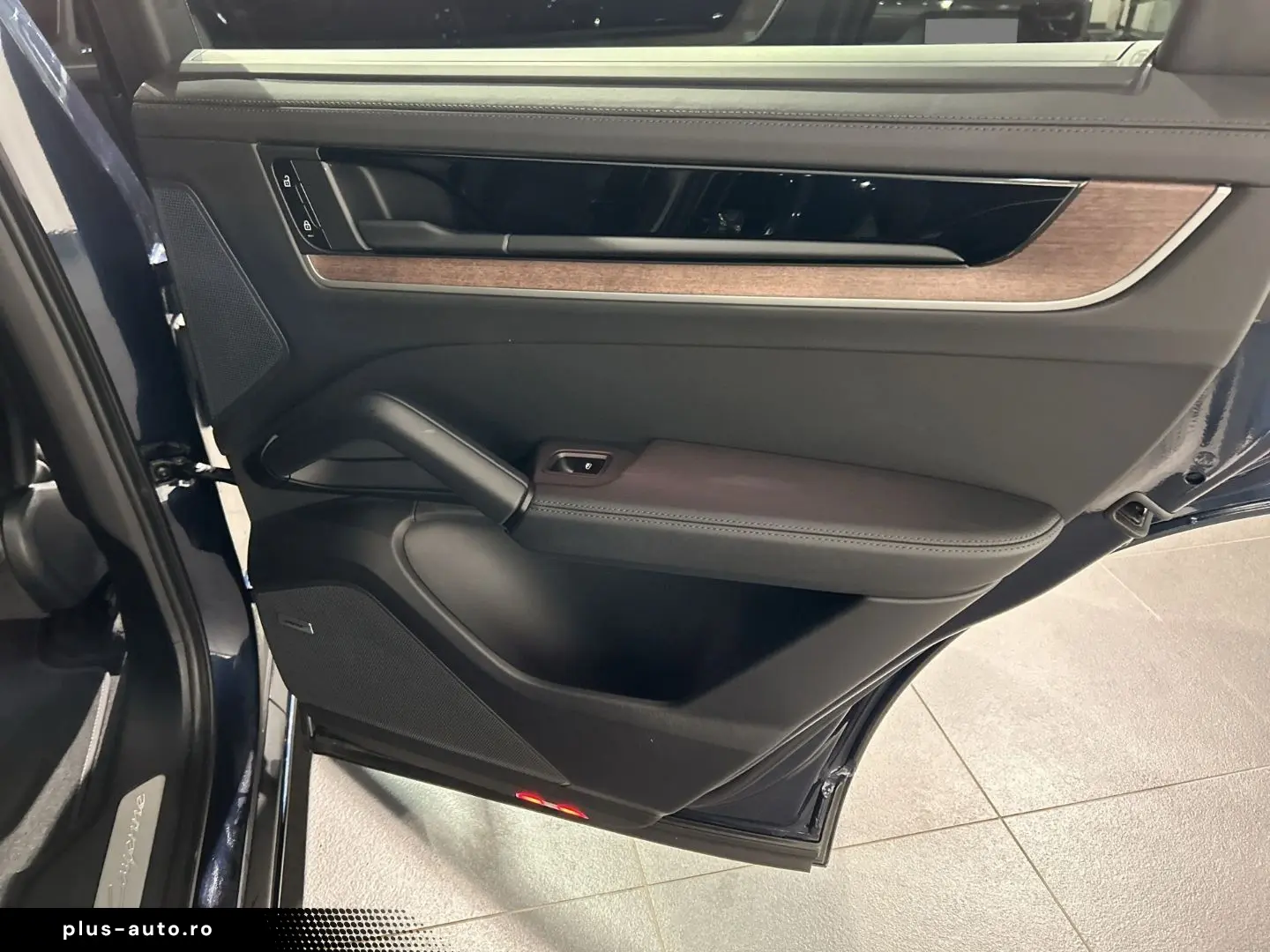 PORSCHE Cayenne E-Hybrid HA-Lenkung InnoDrive Head-Up