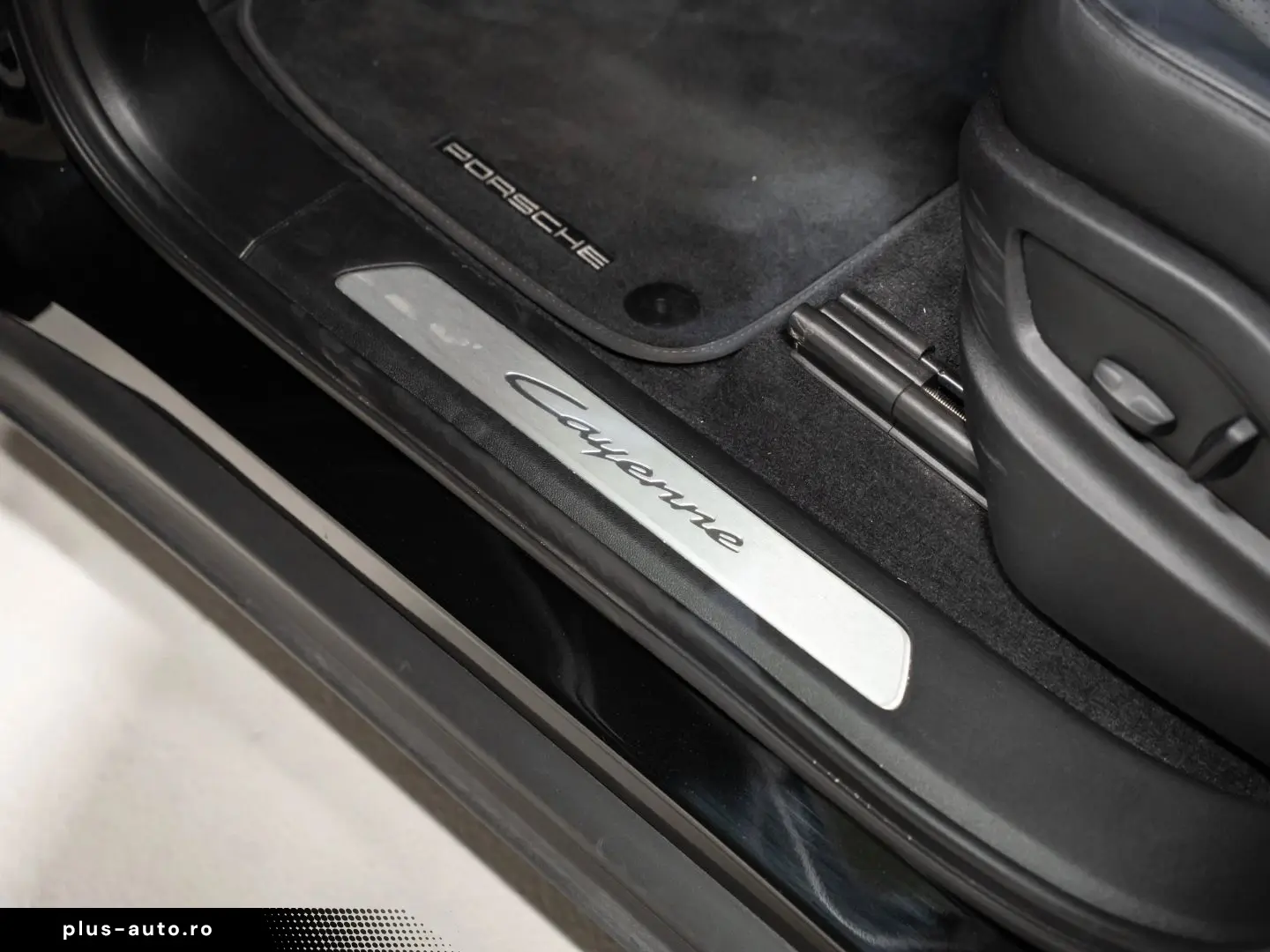 PORSCHE Cayenne PASM Surround View Panorama Sitzheizung