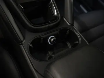 PORSCHE Cayenne PASM Surround View Panorama Sitzheizung