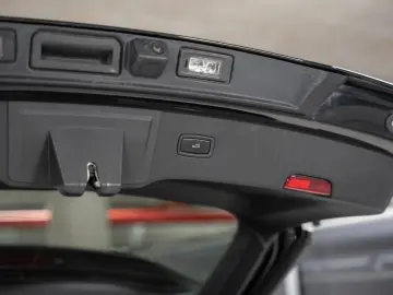 PORSCHE Cayenne PASM Surround View Panorama Sitzheizung