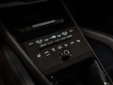 PORSCHE Cayenne PASM Surround View Panorama Sitzheizung