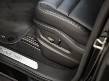 PORSCHE Cayenne PASM Surround View Panorama Sitzheizung